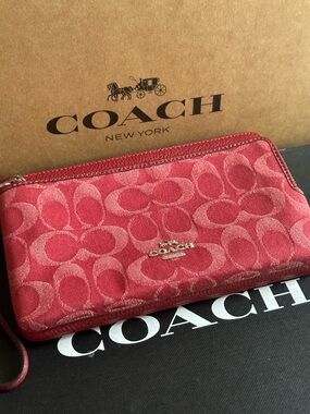 Coach Double Zip Wallet In Signature Denim denim/Silver/True Red